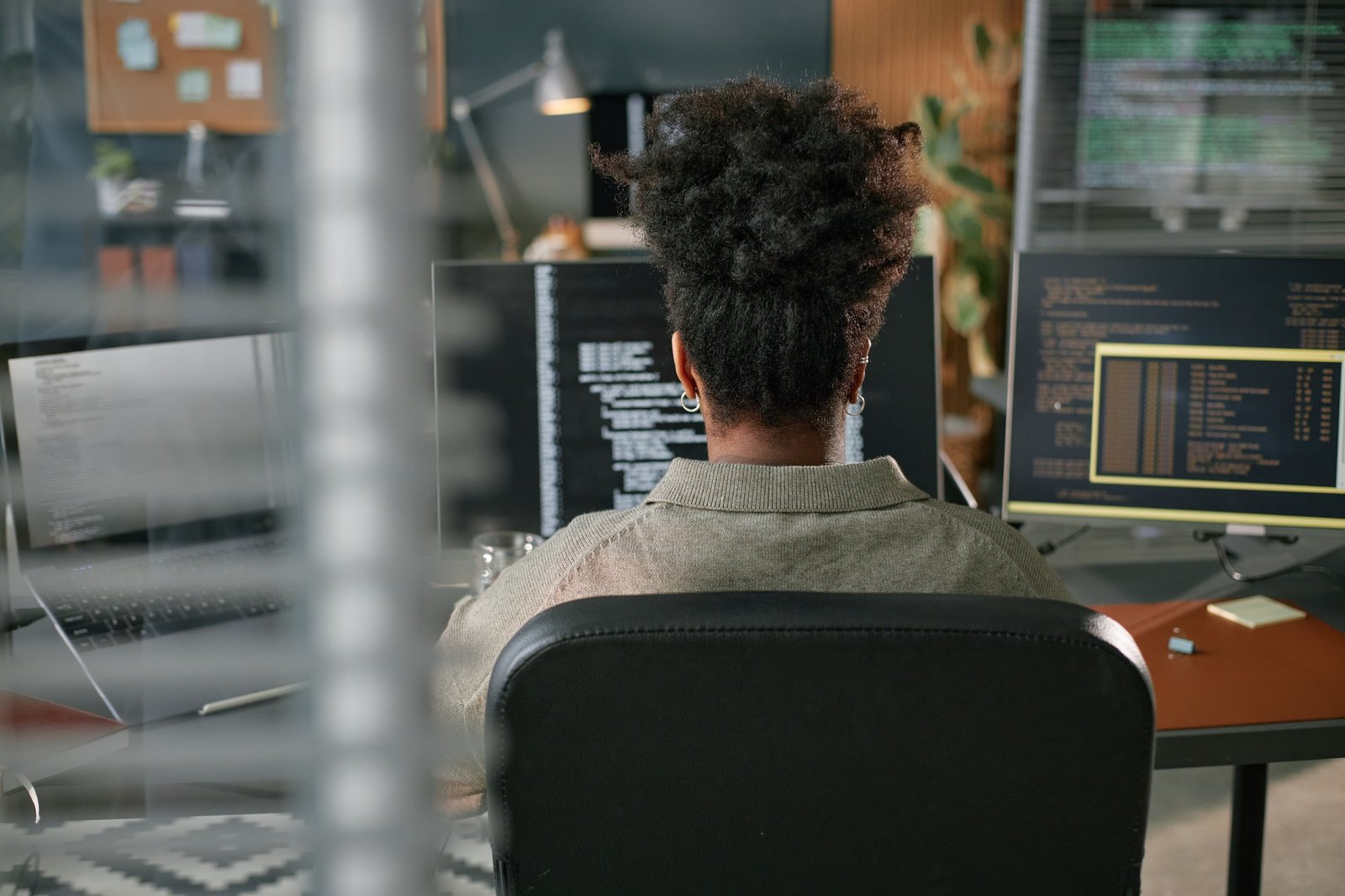 Cloud vs. Cybersecurity: Which Path Should You Choose?